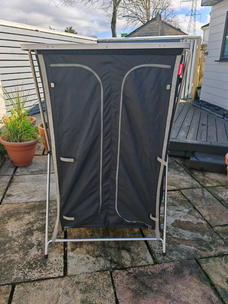 Camping wardrobe - Image 2