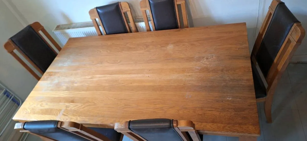 Table & 6 chairs - Image 3