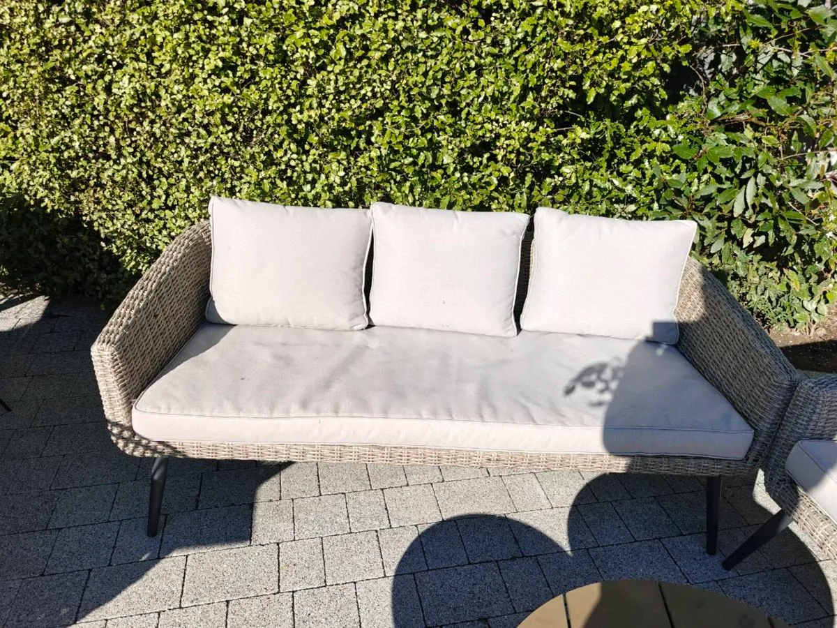 Garden Furniture - Image 4