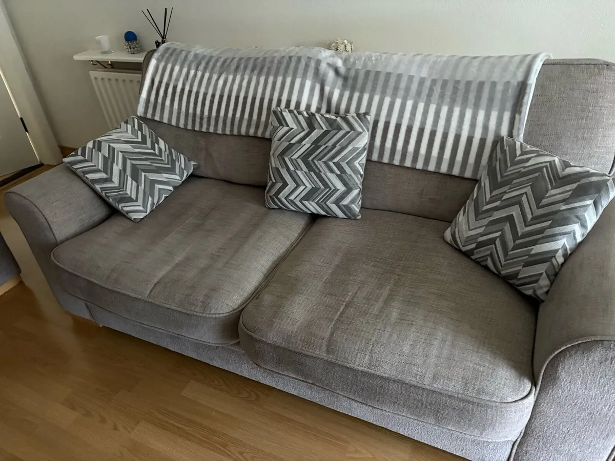Sofa Suite - 3&2 Seaters - Image 1