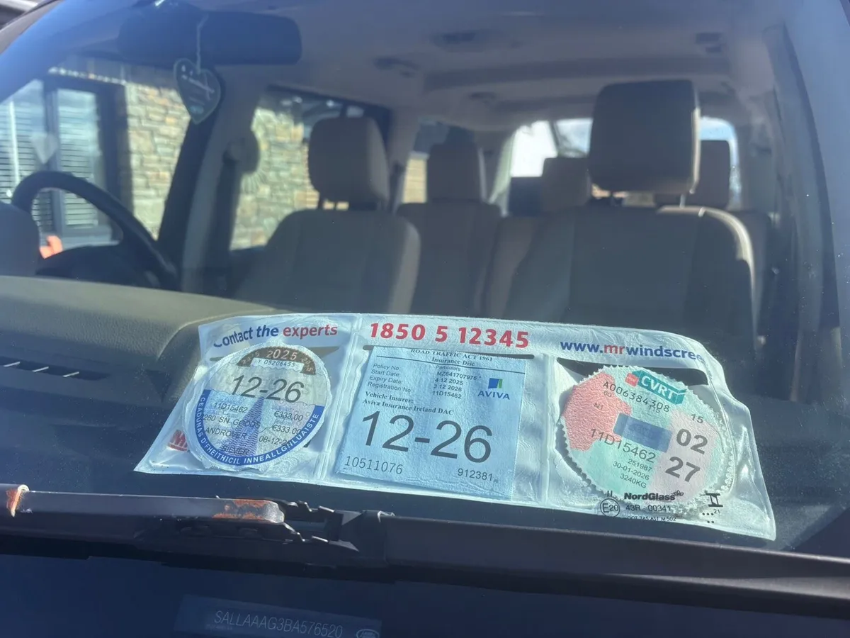 Land Rover Discovery TDV6 N1 commercial 5 seater - Image 3