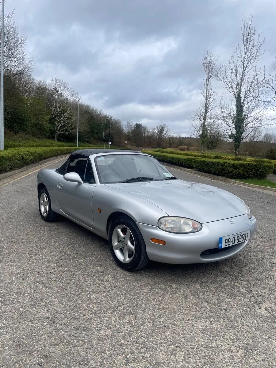 Mazda MX-5 1999 - Image 1