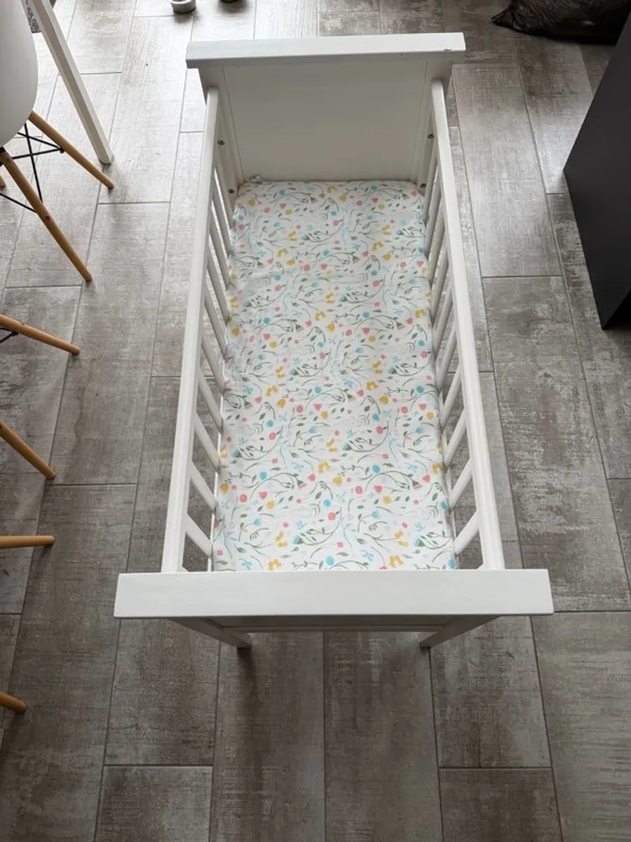 Baby cot - Image 4