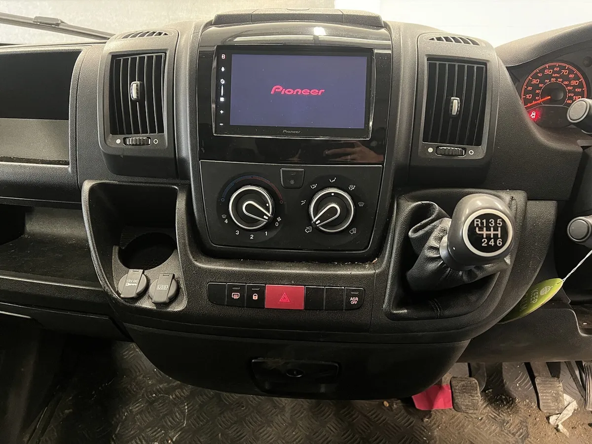 2023 Citroen Relay High Roof Panel Van - Image 4