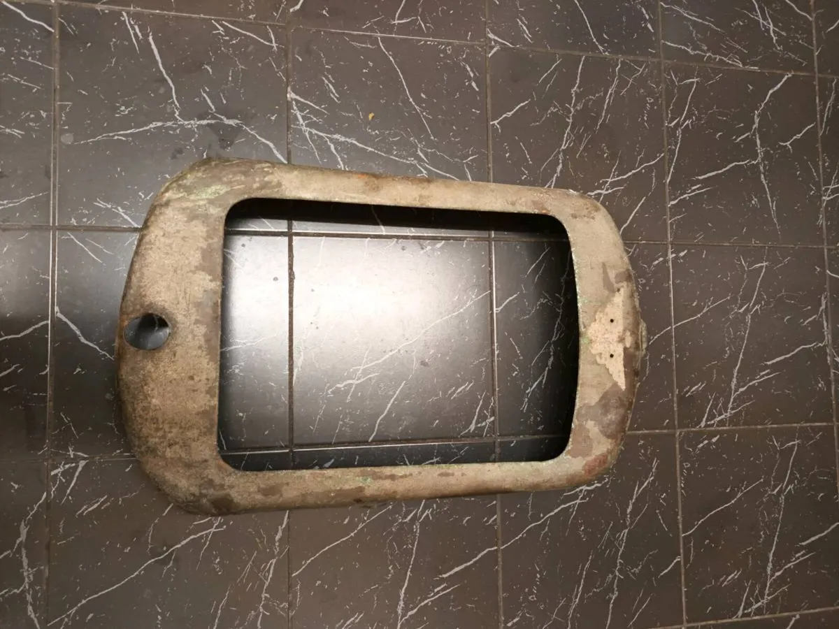 Old Car Radiator Surround - Image 4