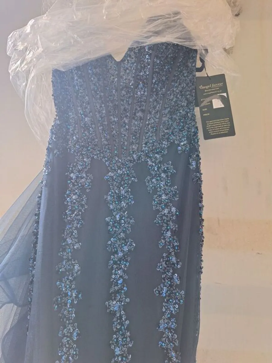 Debs Dress - Image 4