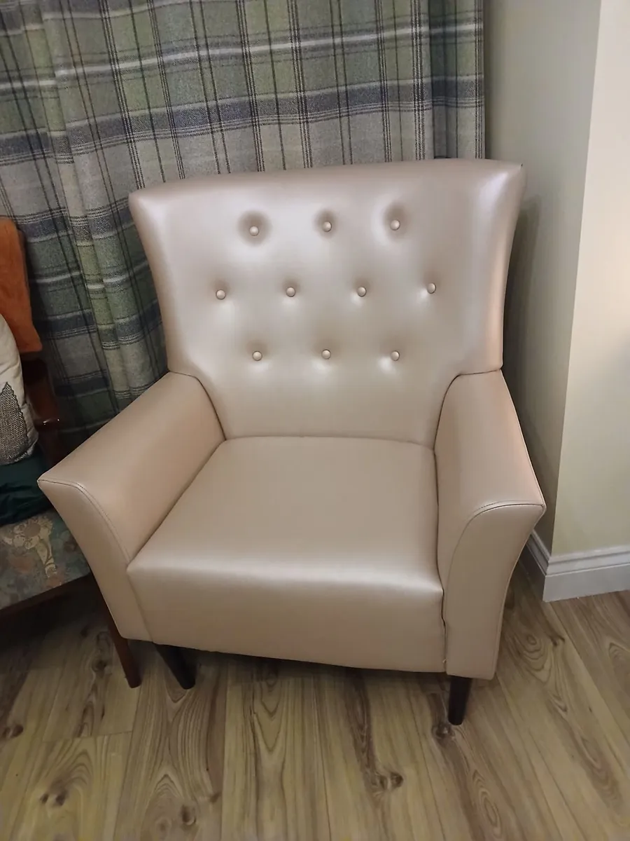 Arm chair - Image 4