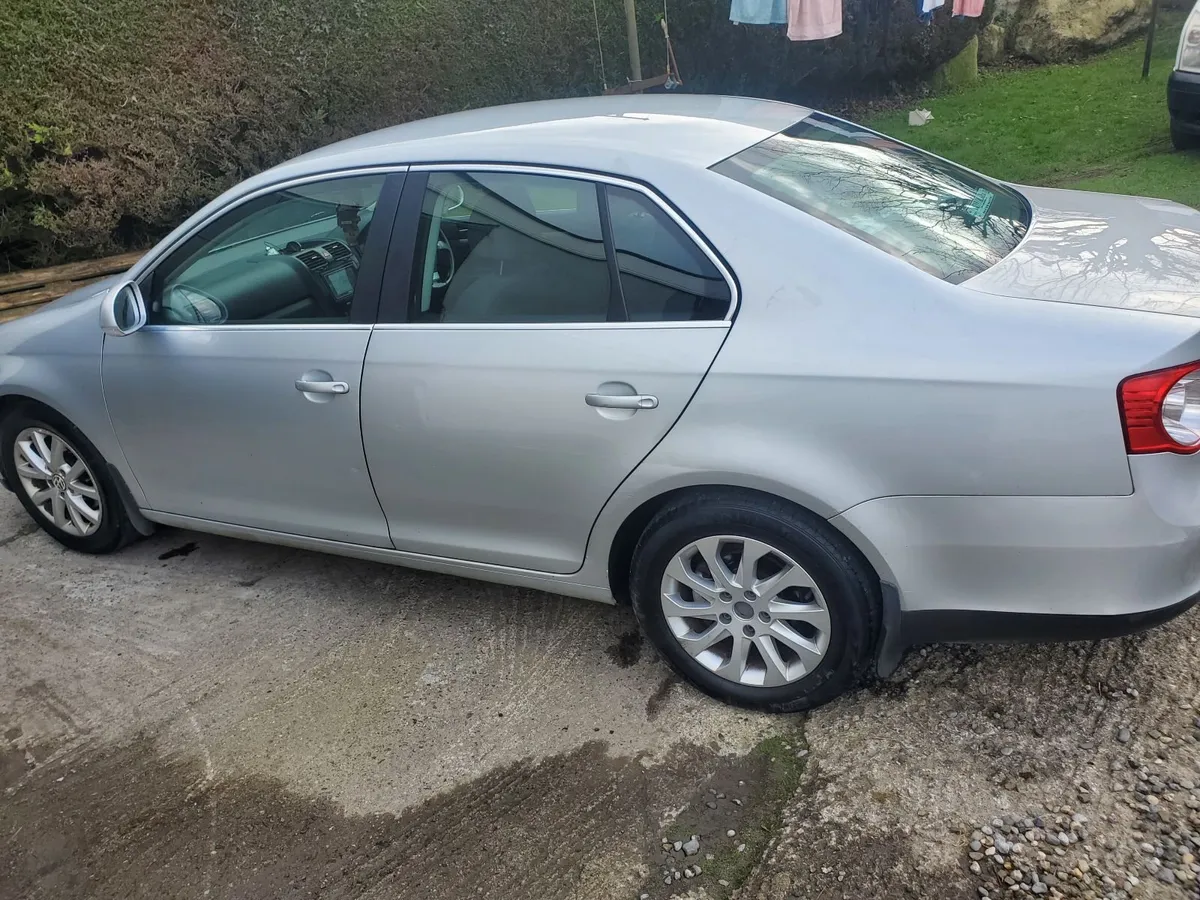 VW Jetta 08 - Image 3