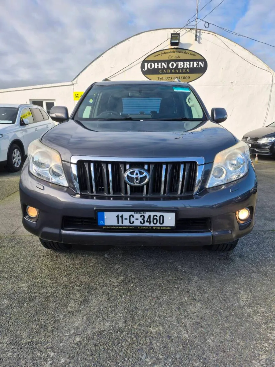 Toyota landcruiser 3.0d4d Manual - Image 2