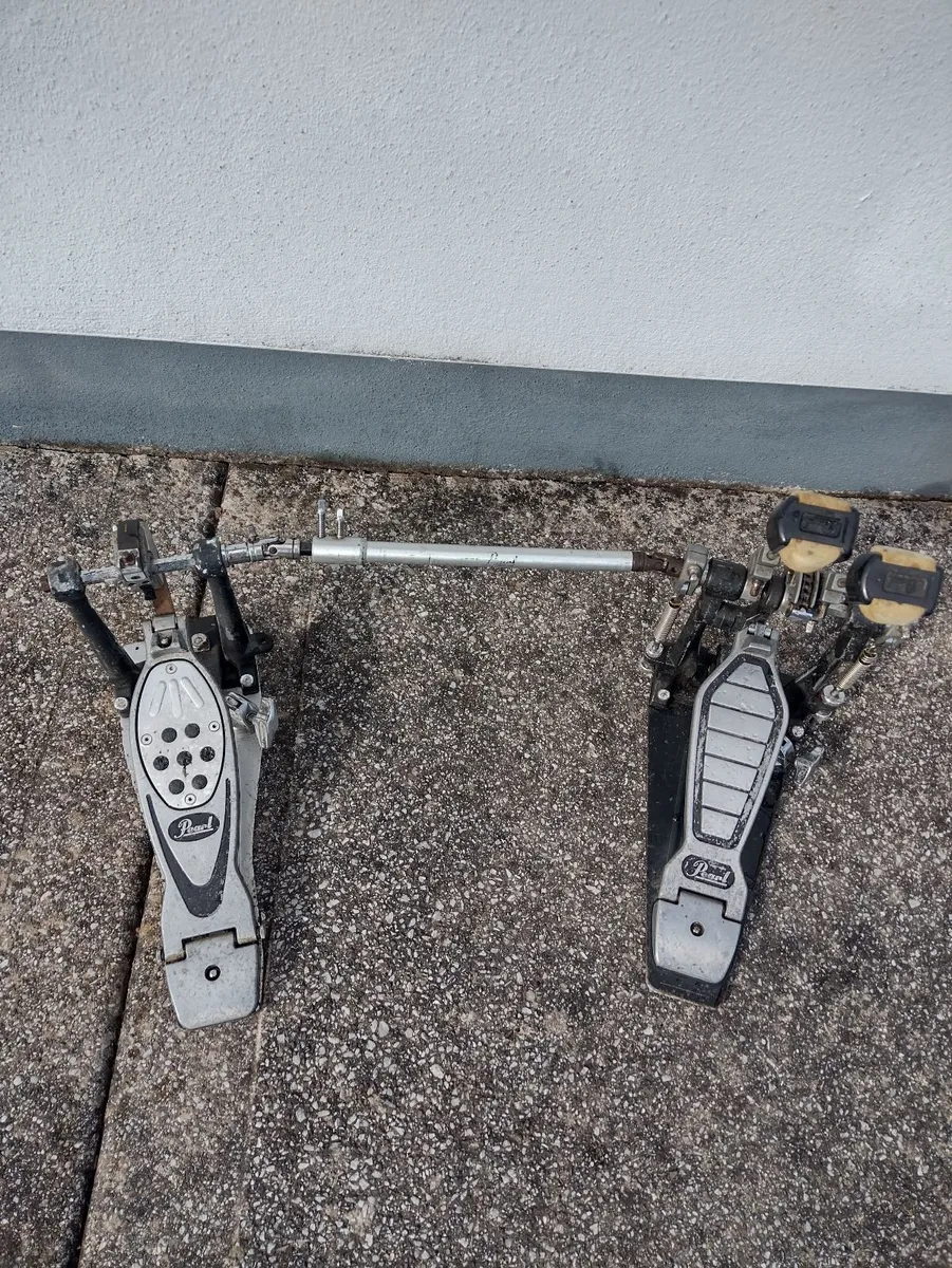 Double bass drum pedal