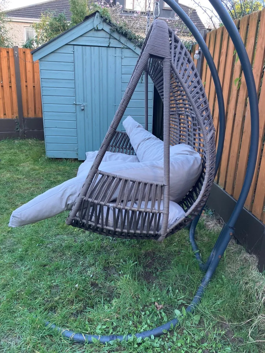 Double Egg Chair - Image 3