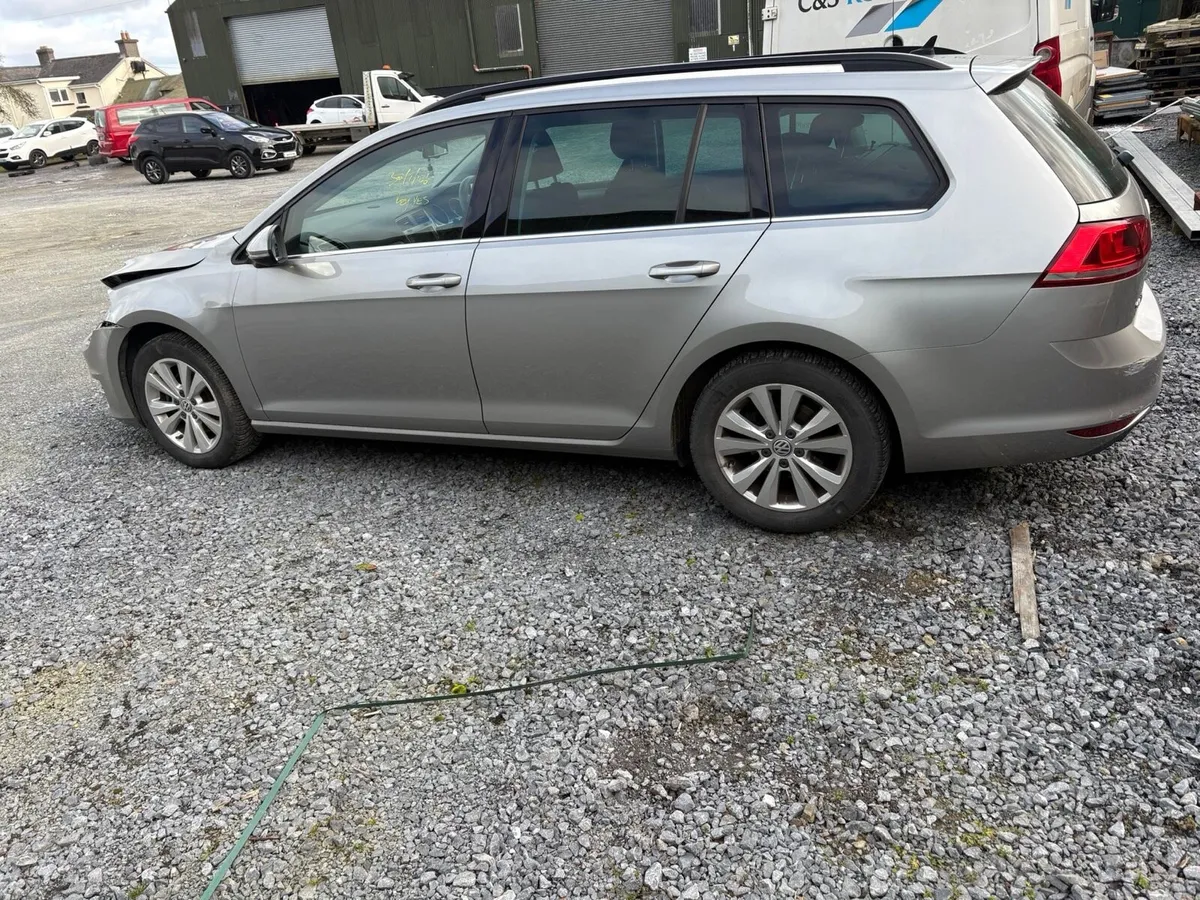 2015 Volkswagen golf 1.4 petrol automatic - Image 1