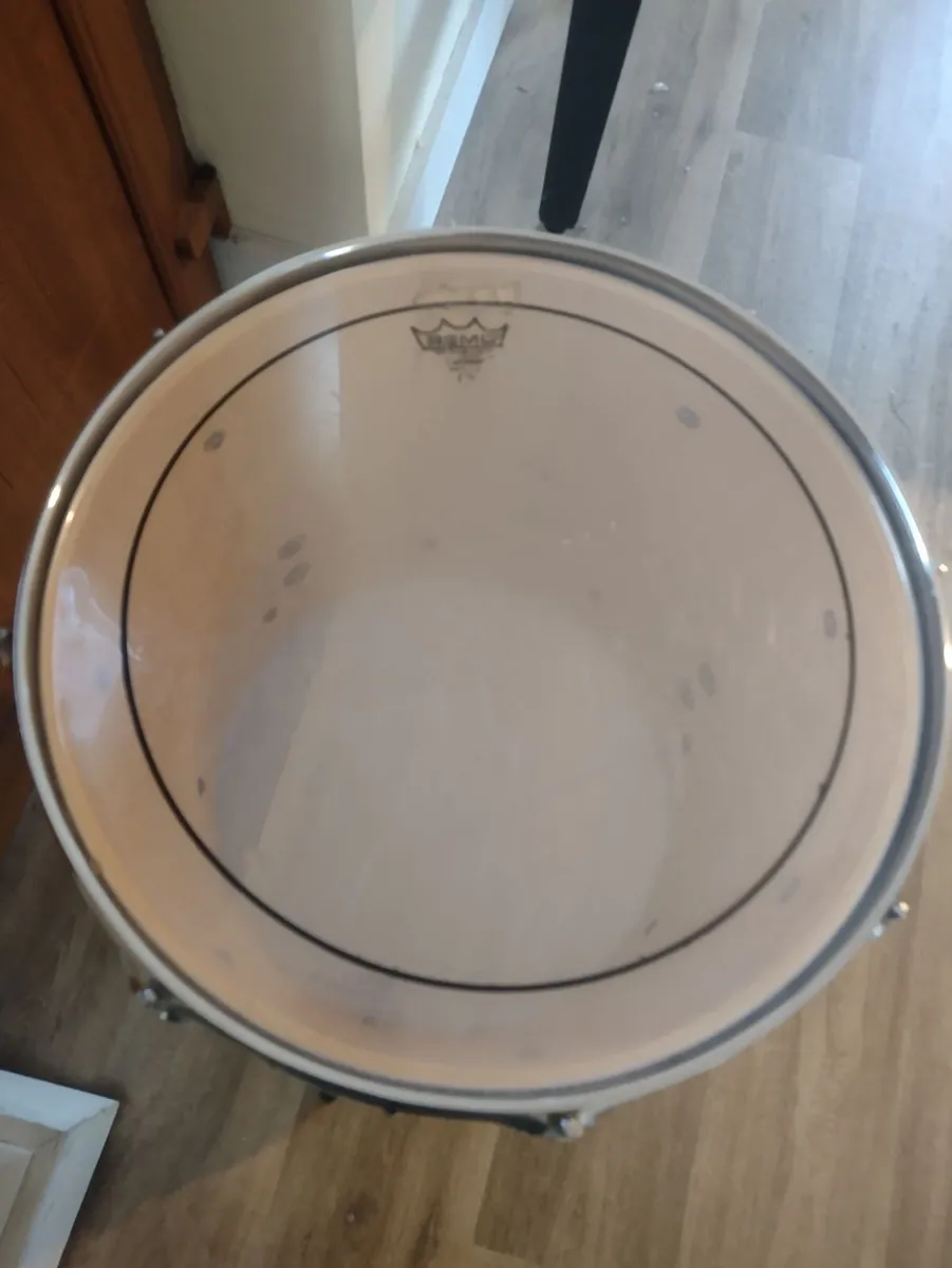 Floor tom. - Image 1