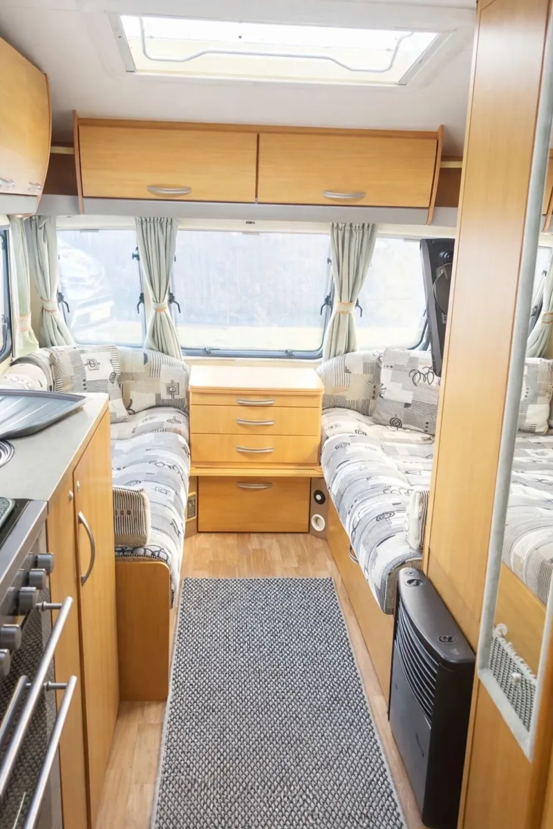 09 Swift 5/6 berth with Full Awning - Image 4