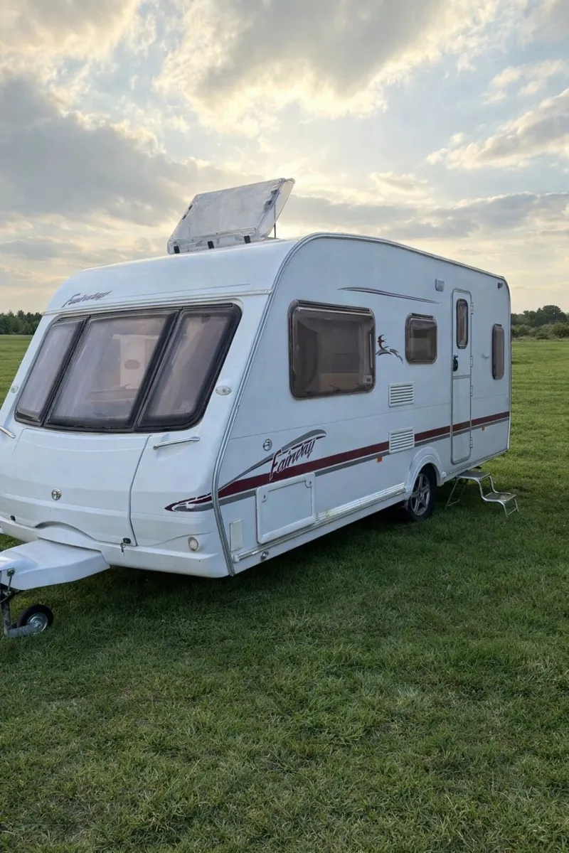 09 Swift 5/6 berth with Full Awning - Image 1