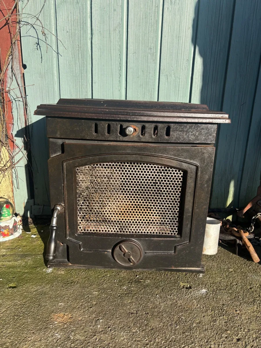 Stove - Image 1