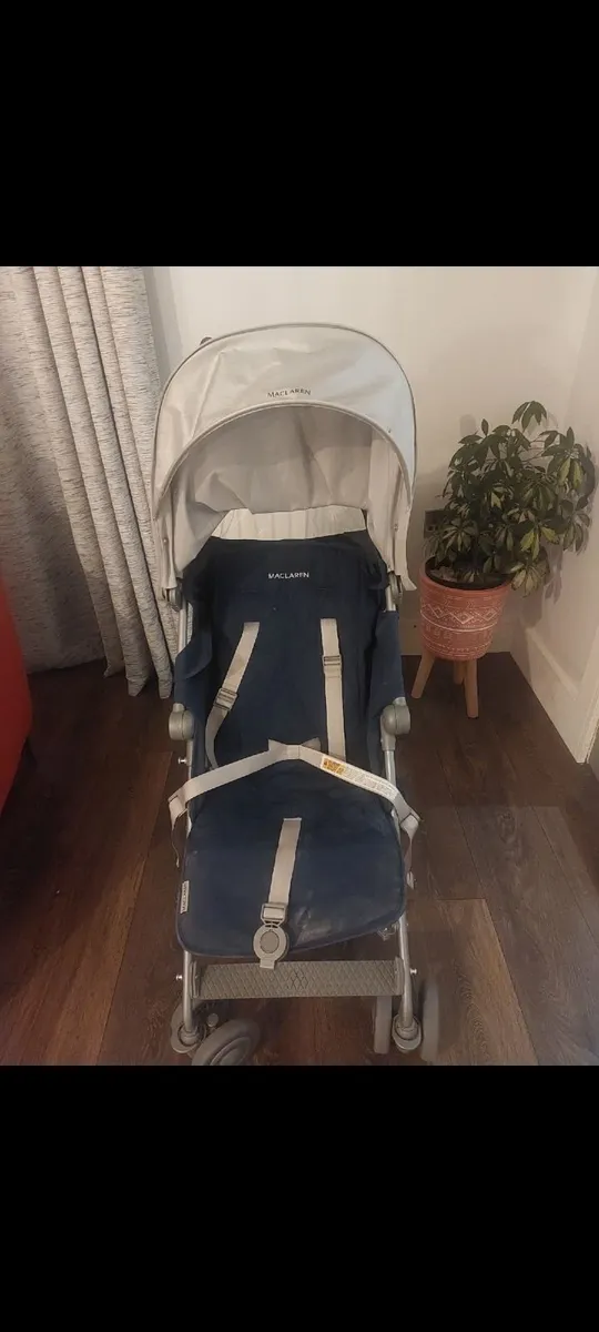 Maclaren stroller - Image 1