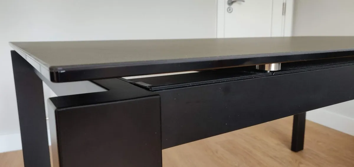 Extendable table Baron 160-220cm RRP €1600 - Image 3