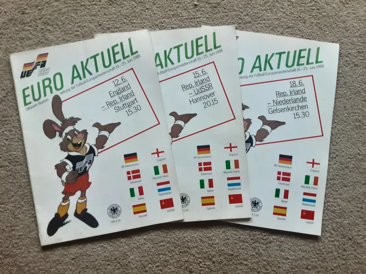Euro 88 finals Rep. of ireland soccer programmess
