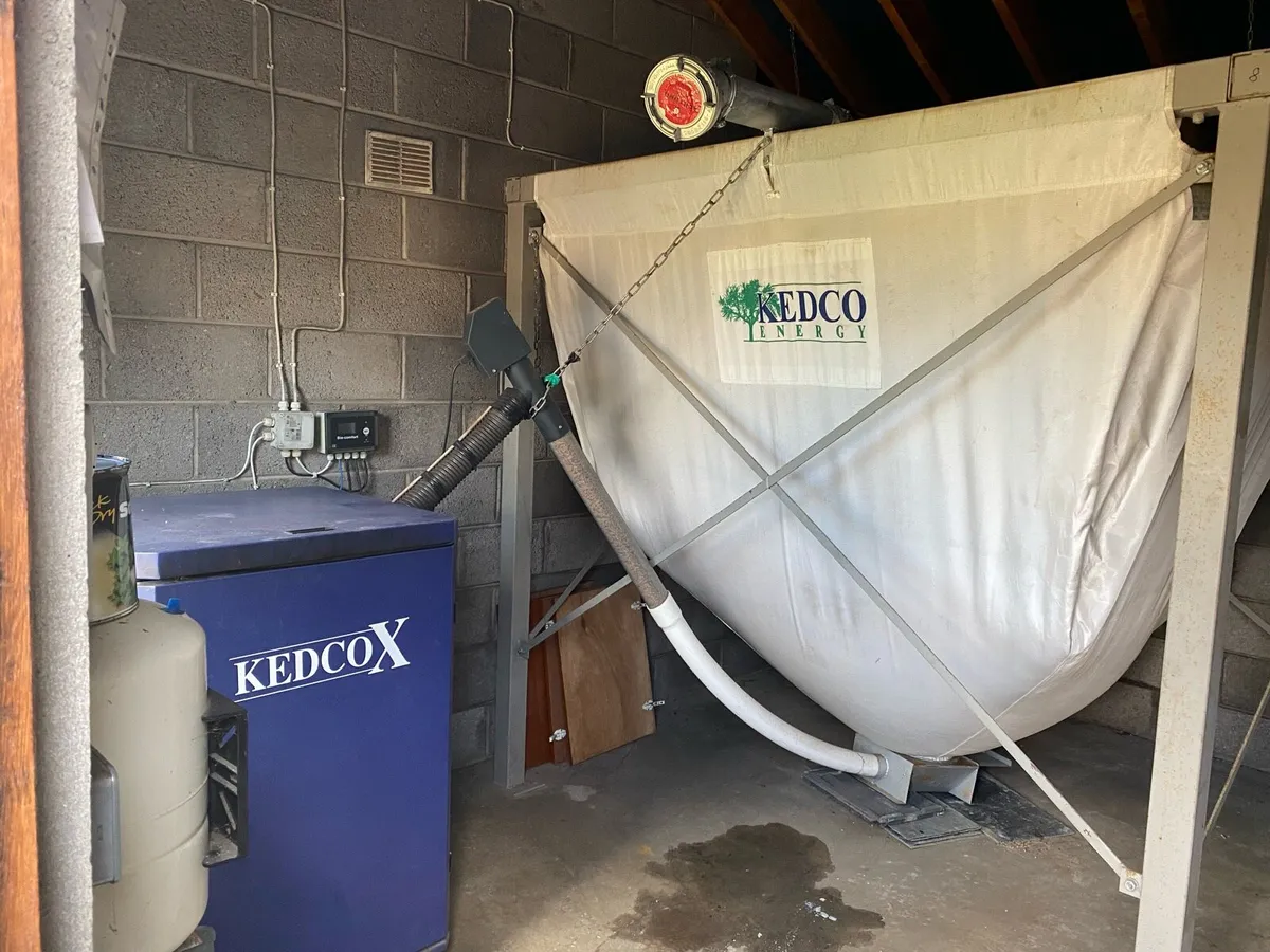 Wood pellet boiler - Image 1