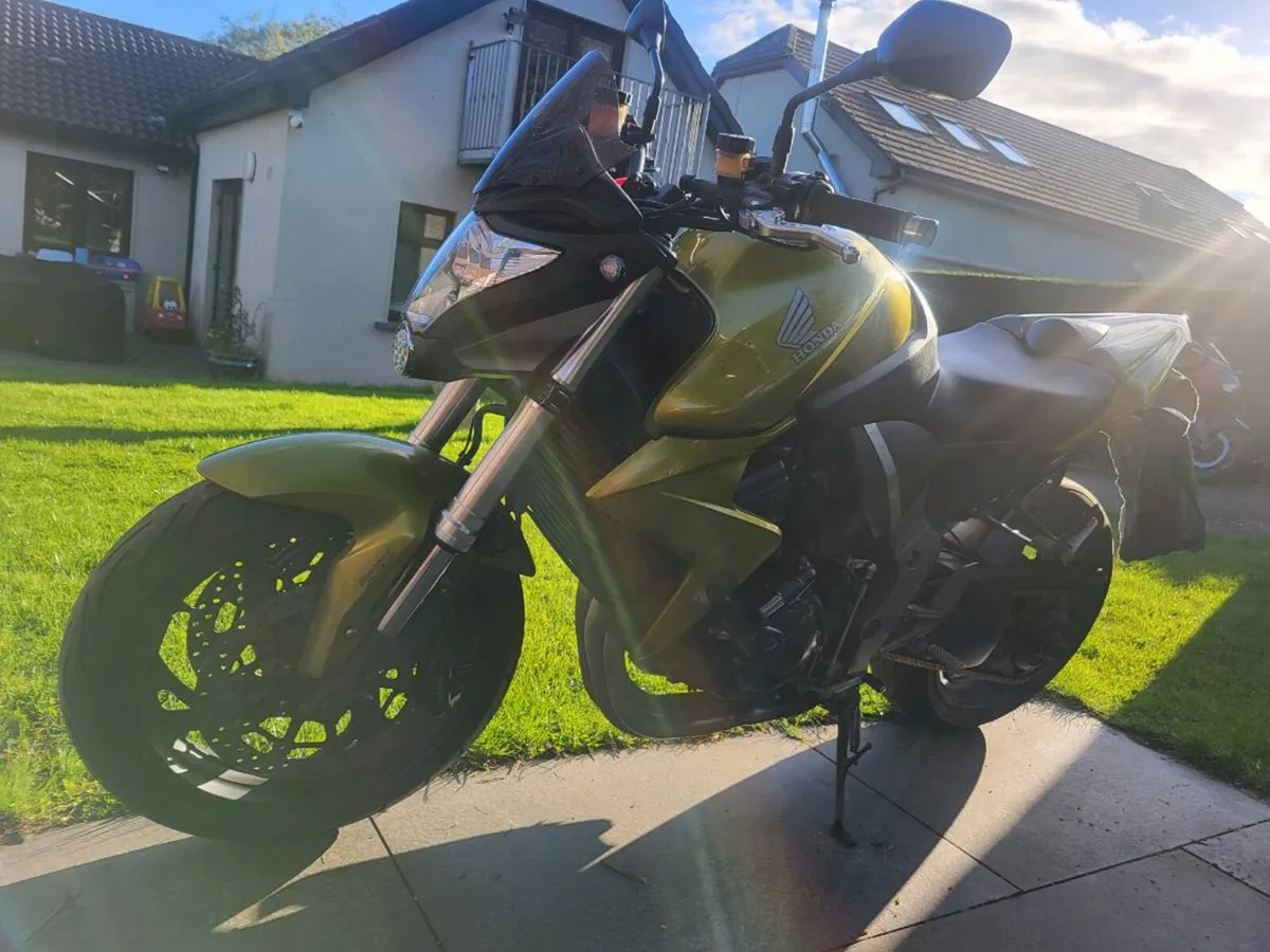 Honda motorcycle - Image 3