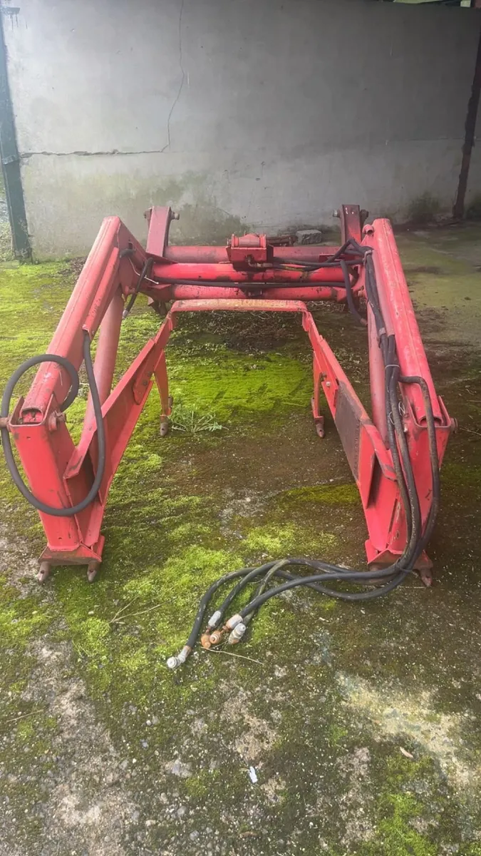 Tractor Loader Massey Ferguson 80 Loader - Image 2
