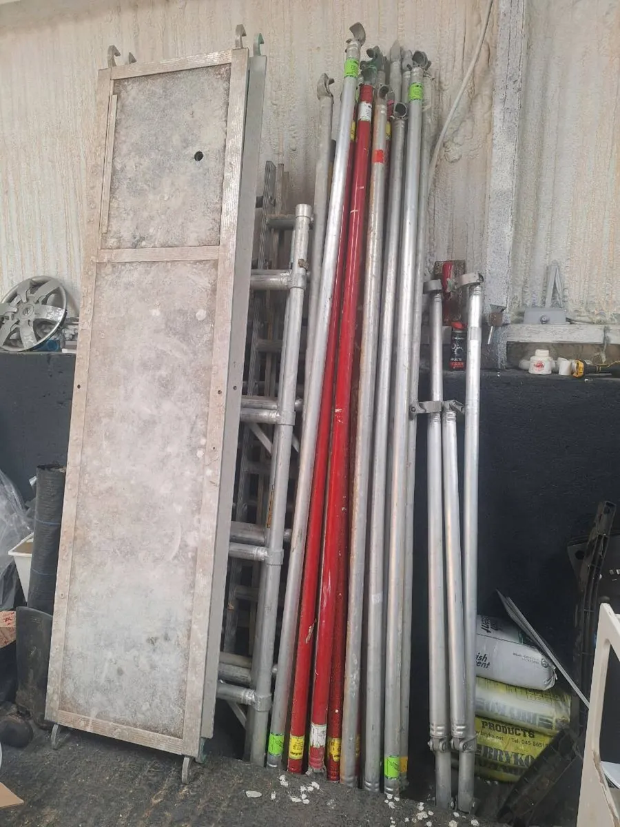 Aluminium tower - Image 1