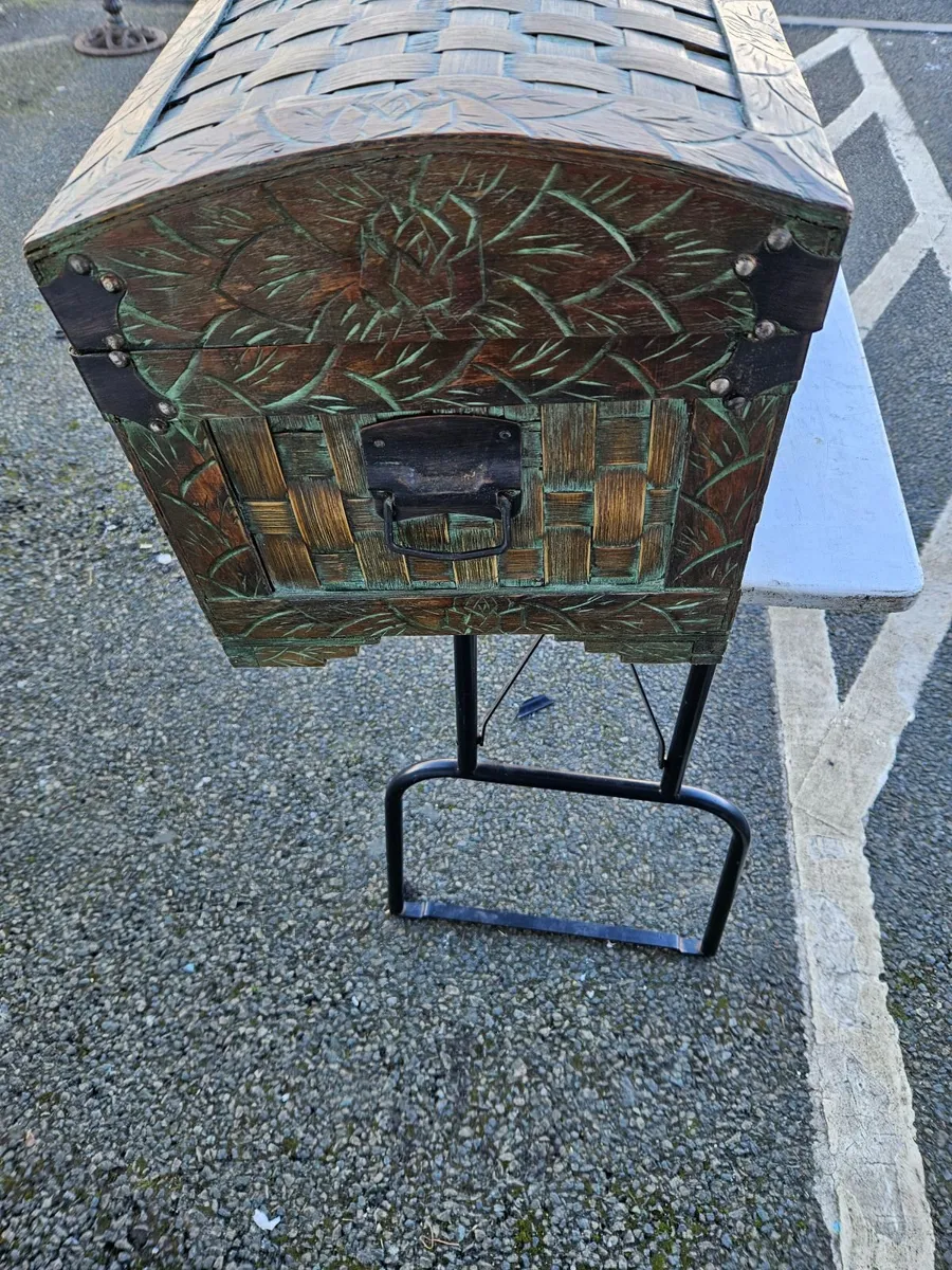 Vintage Style Trunk - Image 1