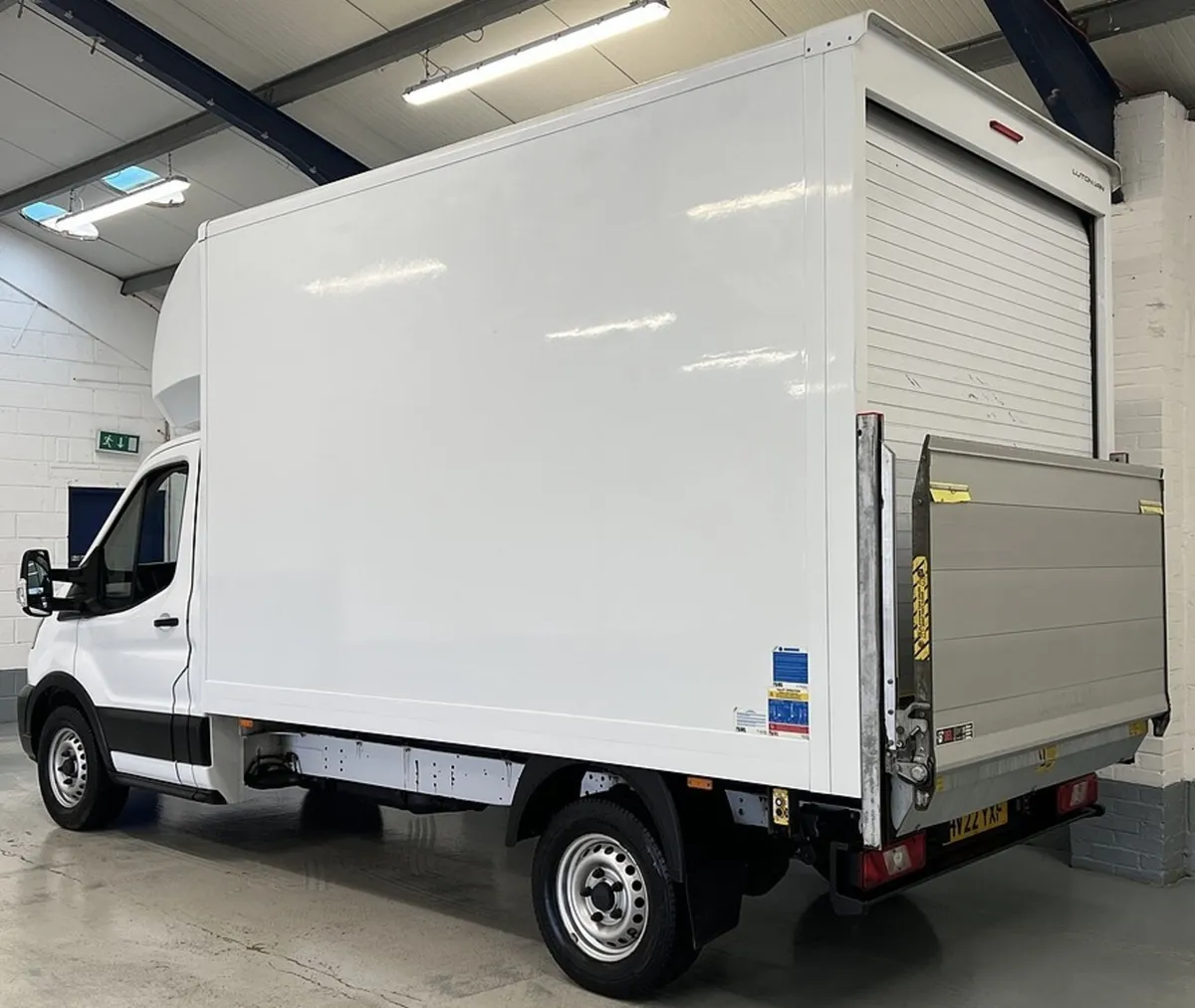 2022 Ford Transit Luton Box Van - Image 3