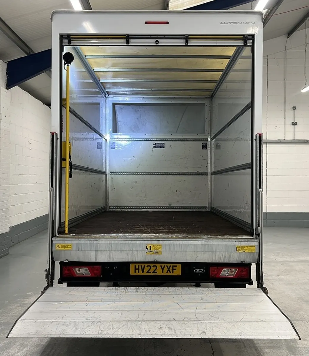 2022 Ford Transit Luton Box Van - Image 4