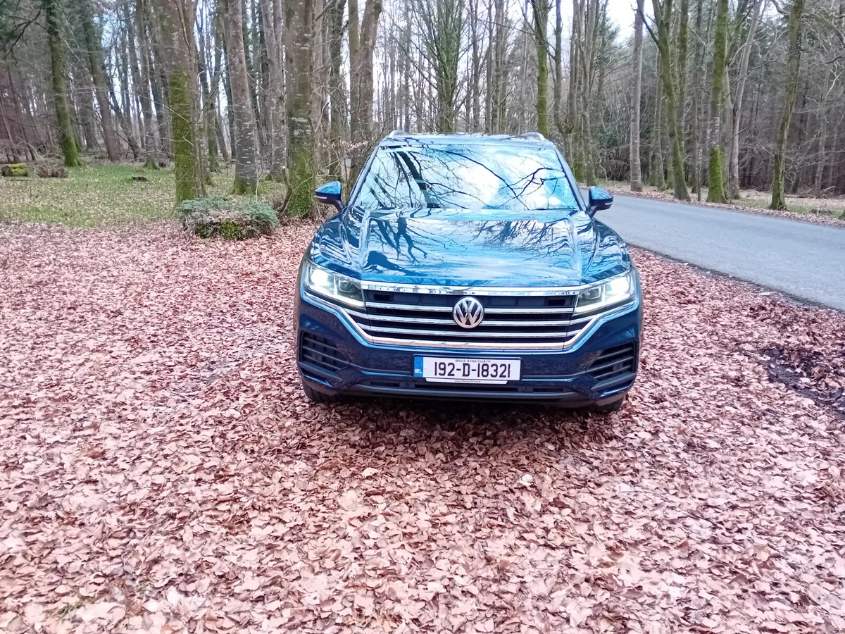 192 V.W TOUREG, 3.0 TDI V6 AUTO 4MOTION  COMMERCIA - Image 2