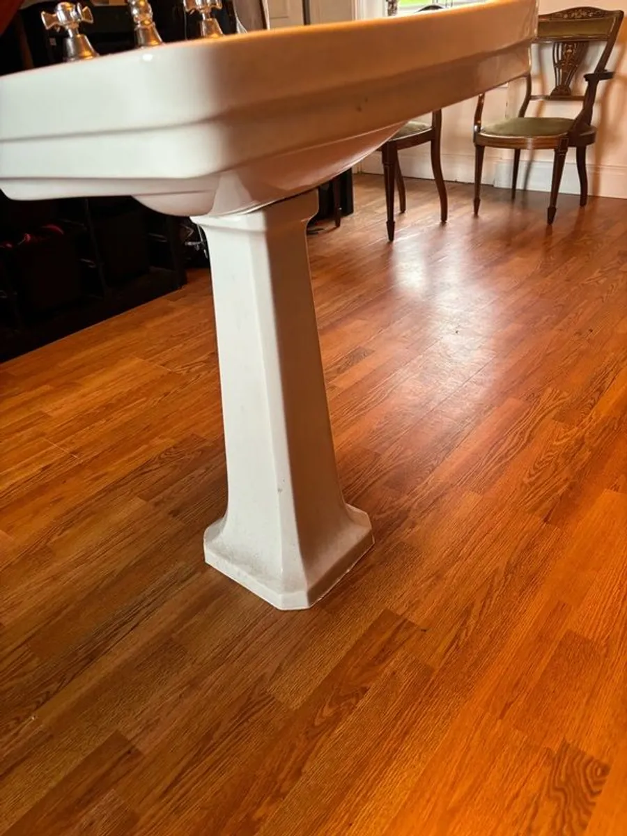 unusual hand basin - Image 2