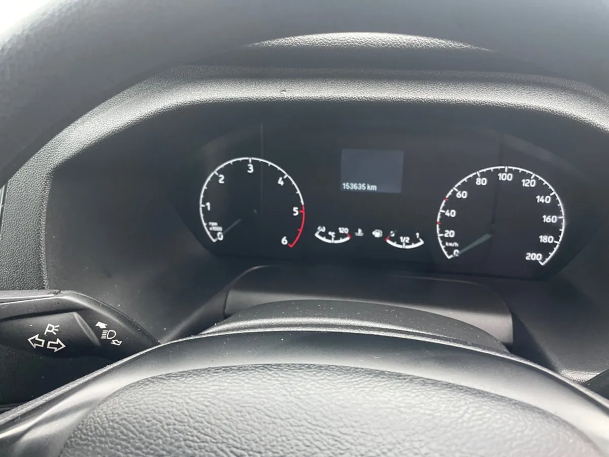 Ford Transit Custom 300L BASE 2.0 TD 105BHP M6 LWB - Image 2