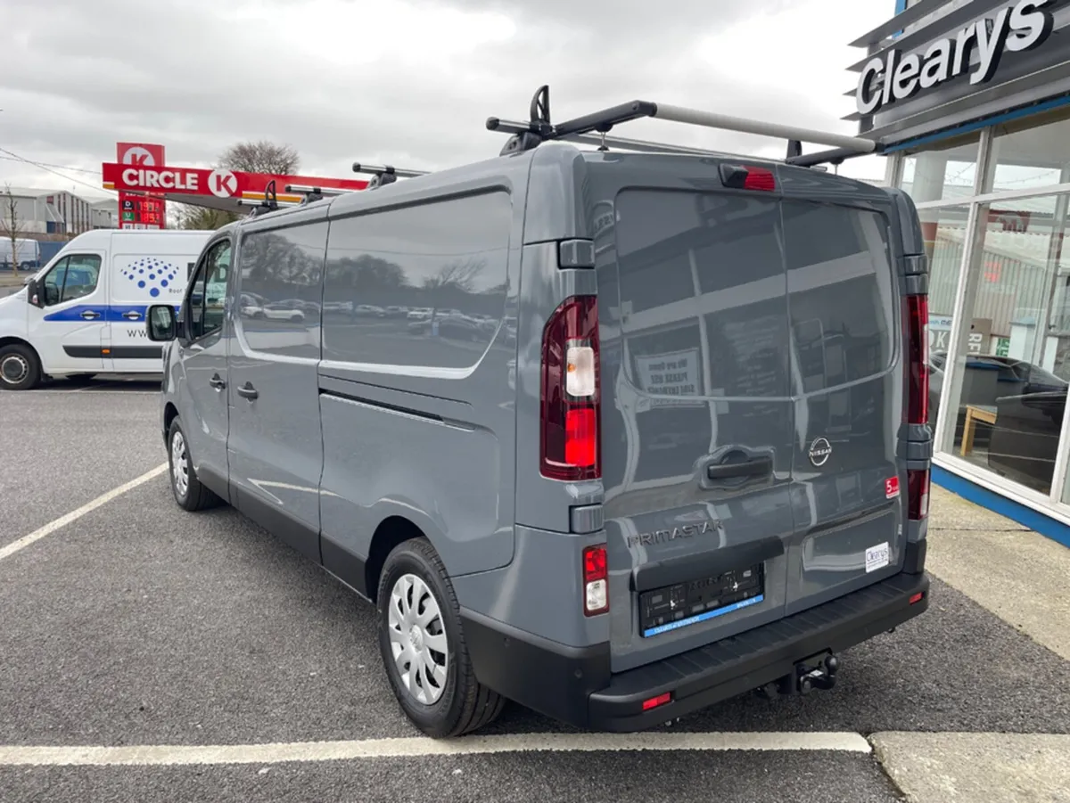 Nissan Primastar L2 H1 170 SV Premium Automatic - Image 3