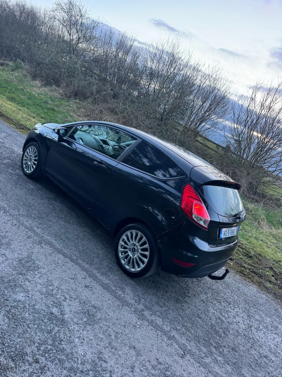 Ford Fiesta Van Only 111,971 KM - Image 3
