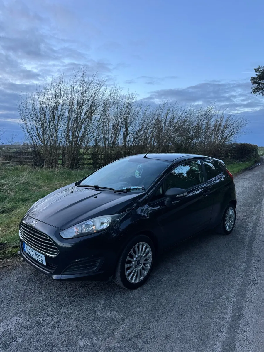 Ford Fiesta Van Only 111,971 KM - Image 4