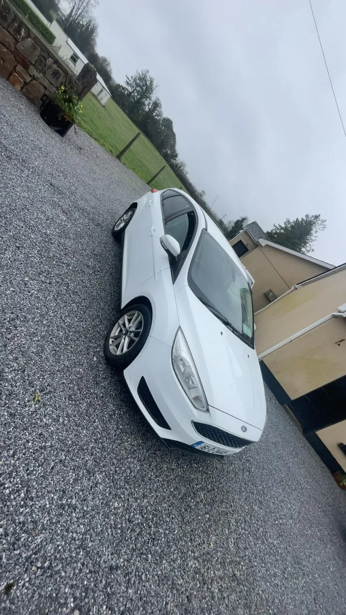 Ford Focus - Image 1