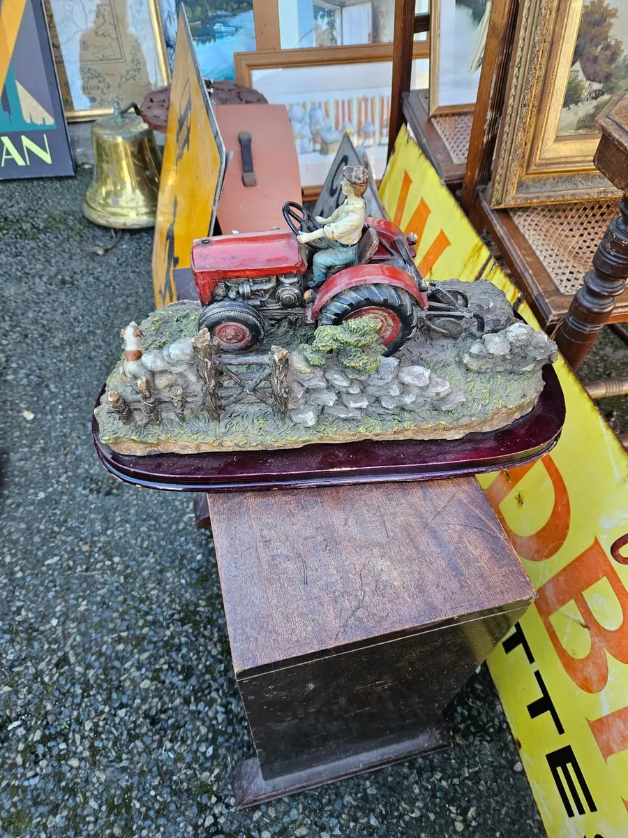 Britain's Farm Tractor Diorama - Image 1