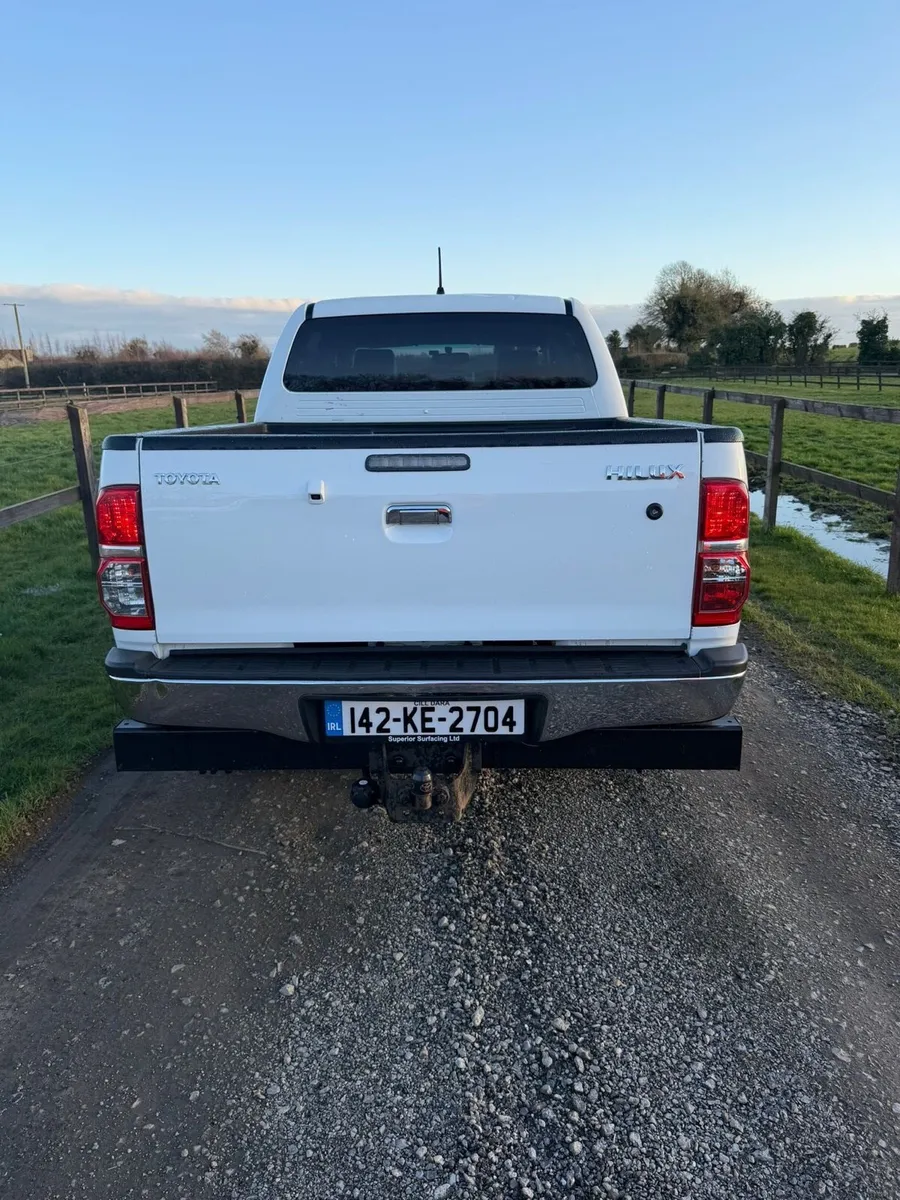 Toyota Hilux - Image 4