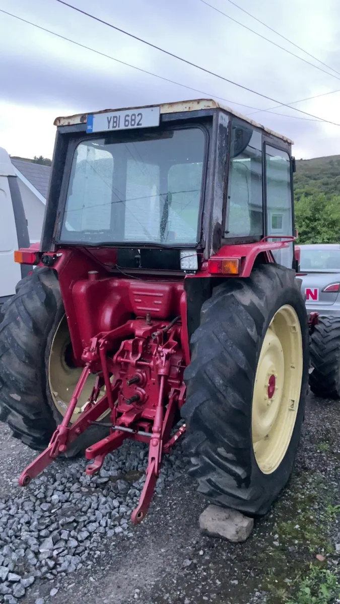 International 584 - Image 1