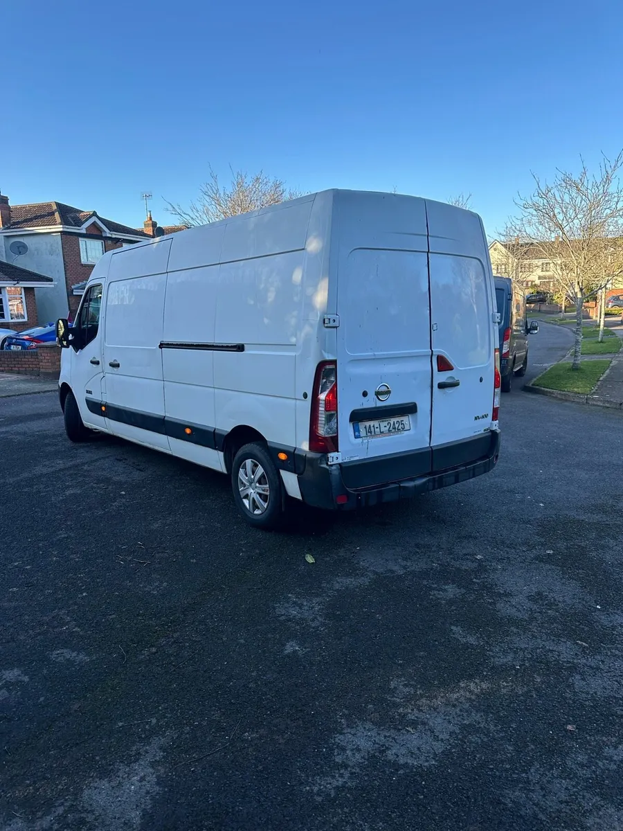 2014 nissan nv400 lwb , fresh doe , low kms - Image 4