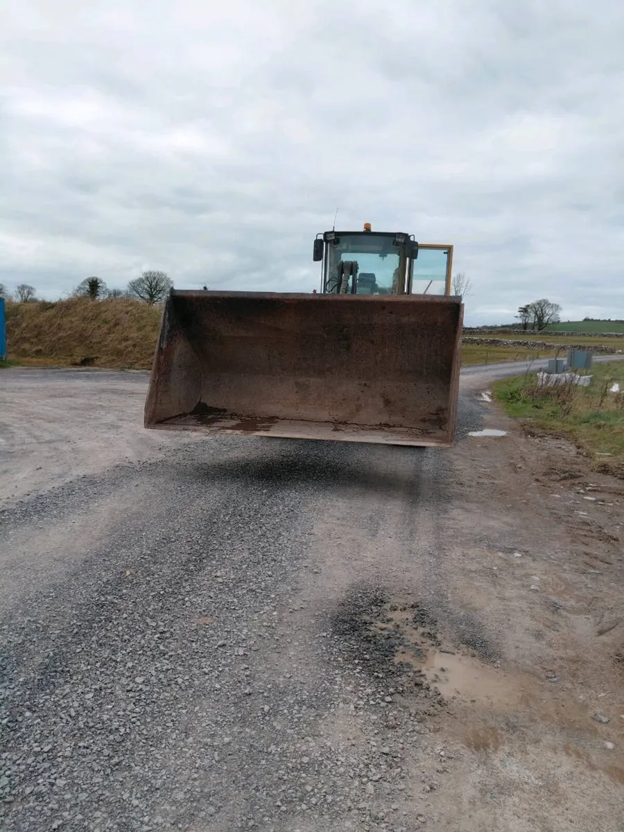 10 ft Volvo loader bucket - Image 2