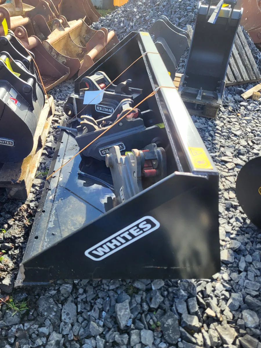 6ft Skid Steer Bucket - Image 1
