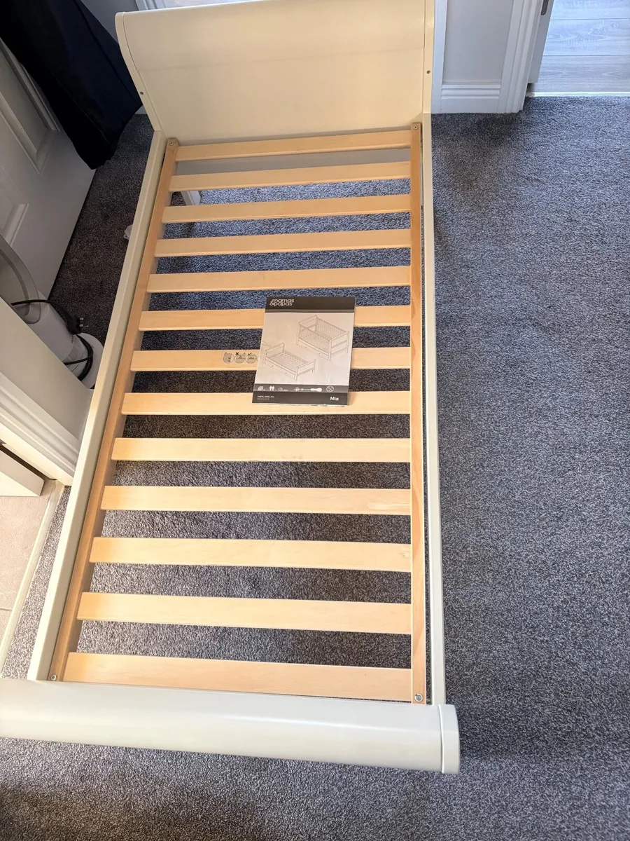 Dover Cot Bed - Image 3