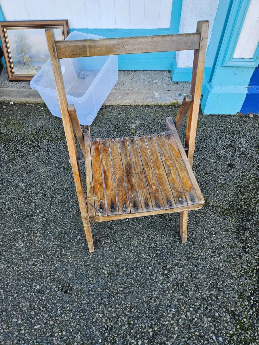 Vintage 1950's Foldup Chair - Image 2