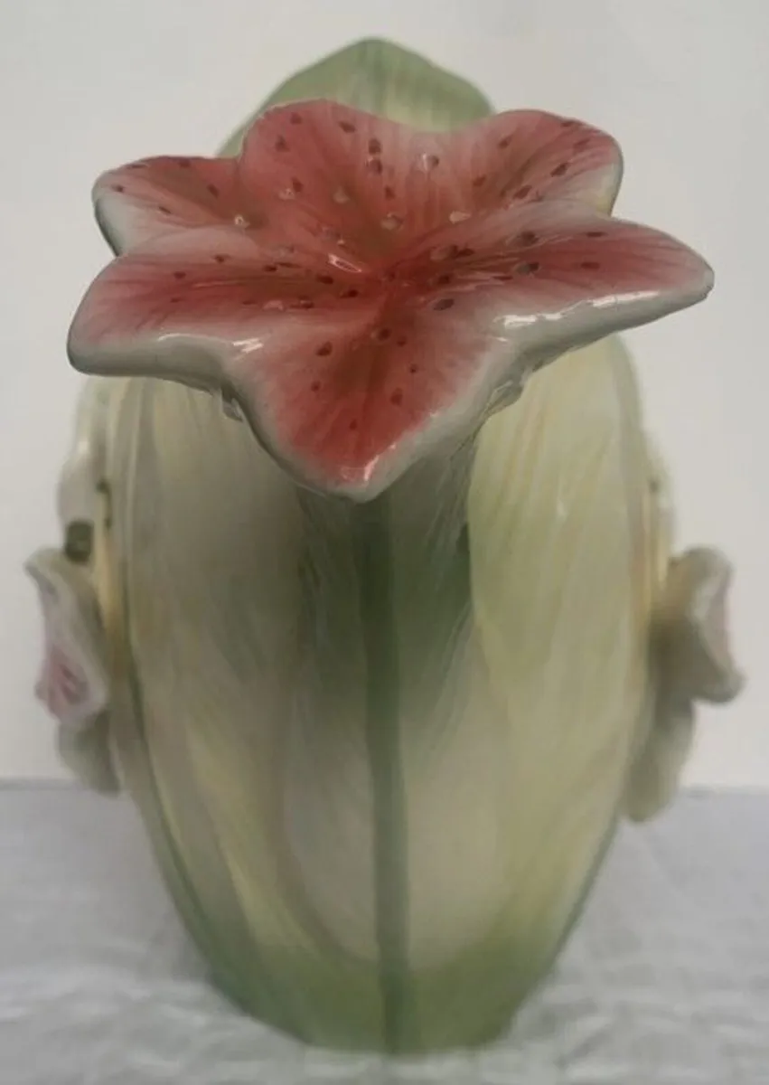 Majolica Butterfly Cabbage Ceramic Watering Pail - Image 4