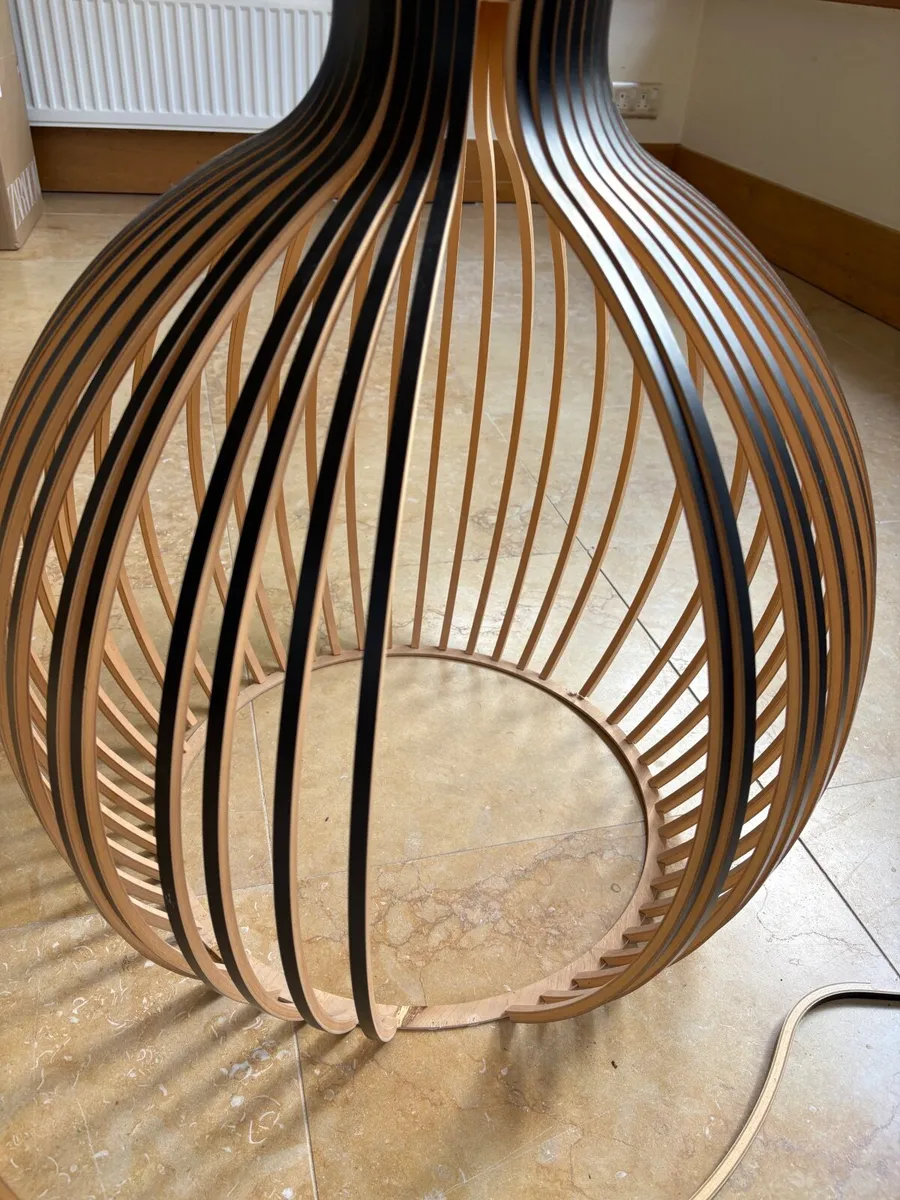 Secto Octo pendant light - Image 3