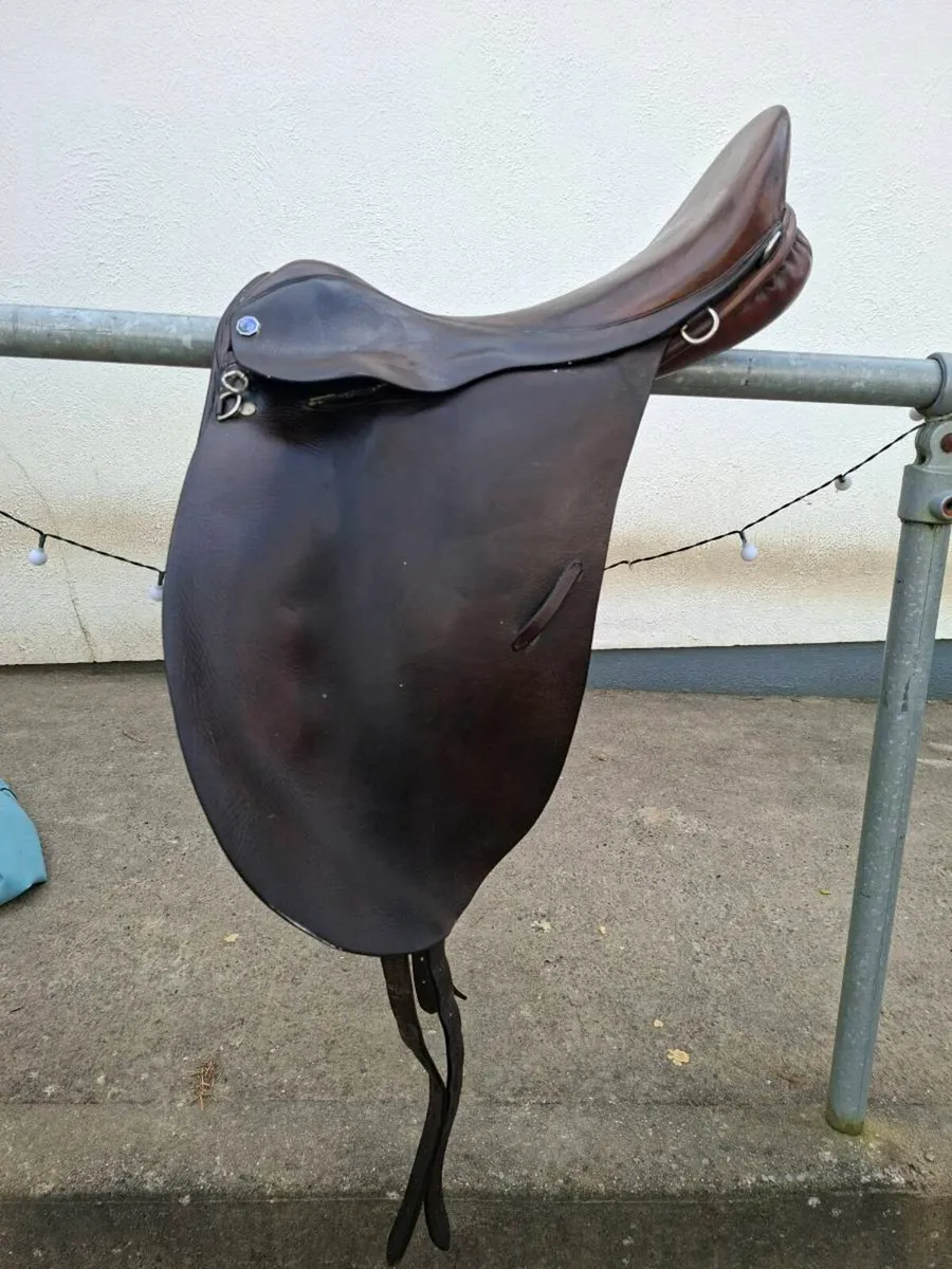 Dressage Saddle - Image 2