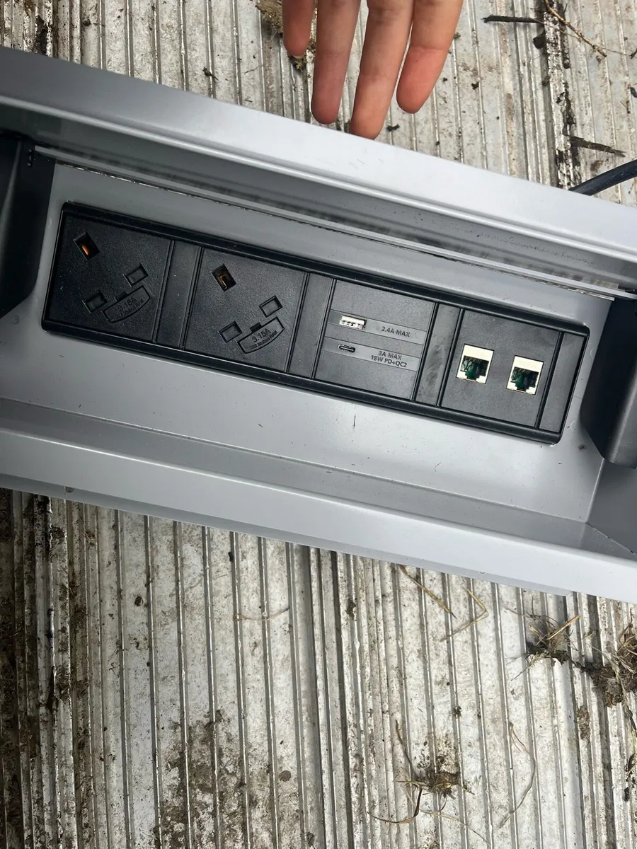 CMD Reveal In-Desk Power Module - Image 2