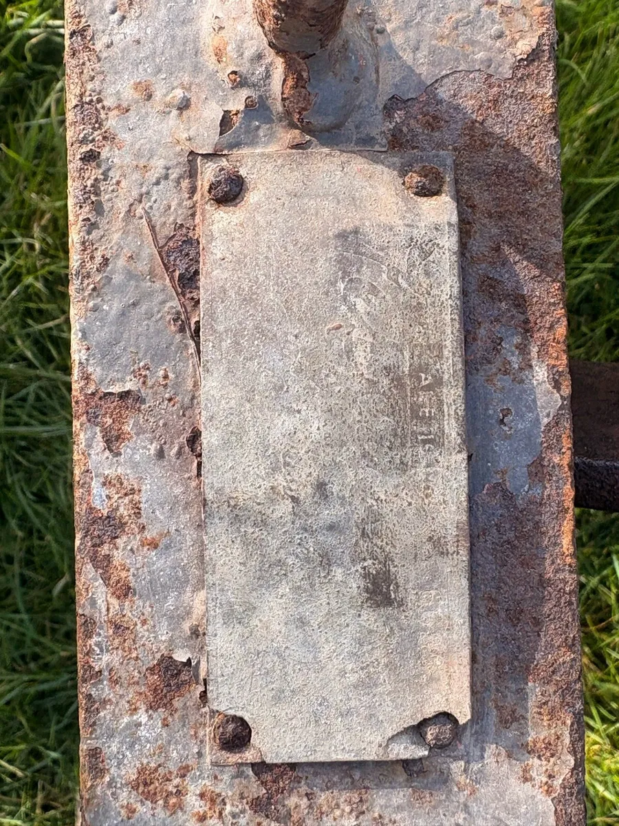 Ferguson saw Bench (Badged) - Image 3